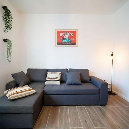Fully Equiped Wifi Apartment Sleeps 6 Marseilles Buitenkant foto