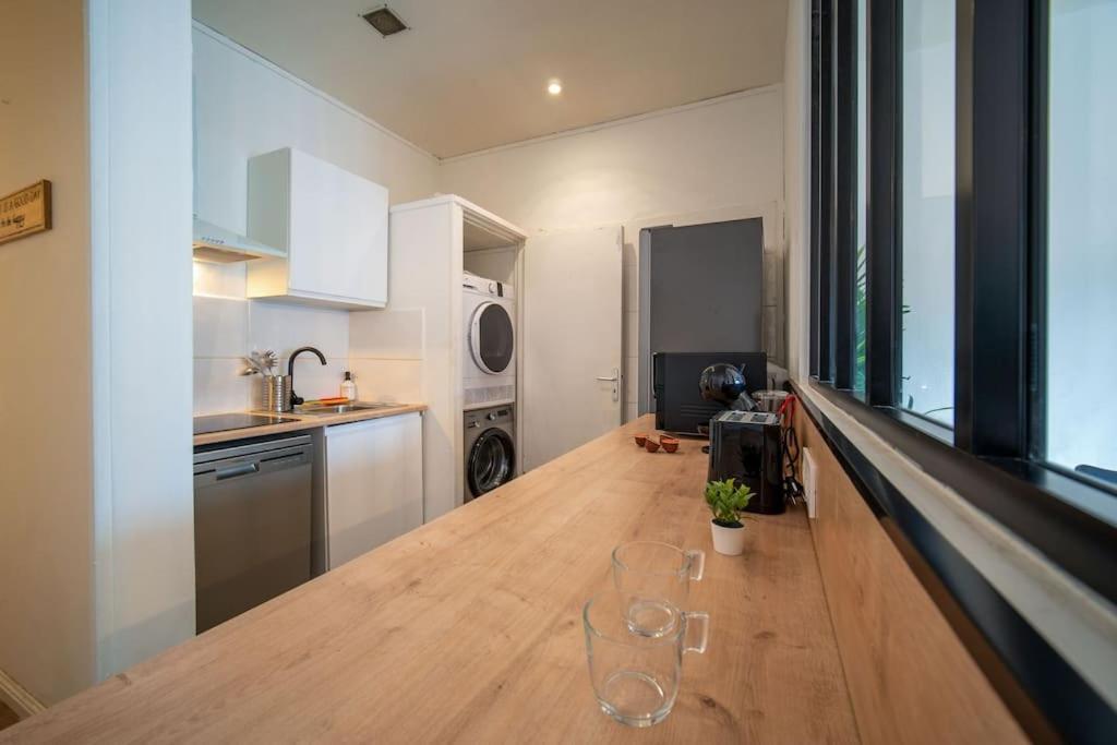 Fully Equiped Wifi Apartment Sleeps 6 Marseilles Buitenkant foto